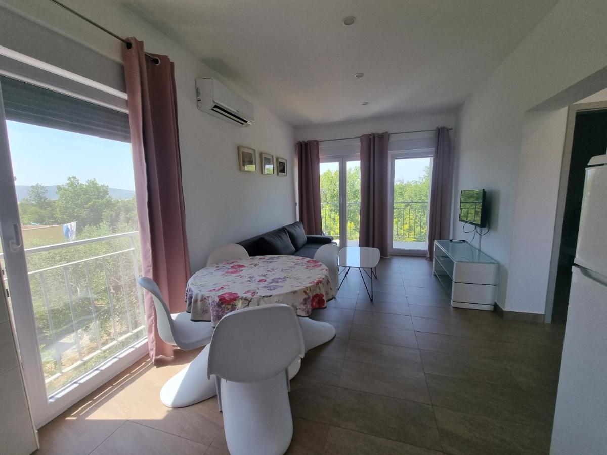 Apartmani Jozic セリネ エクステリア 写真