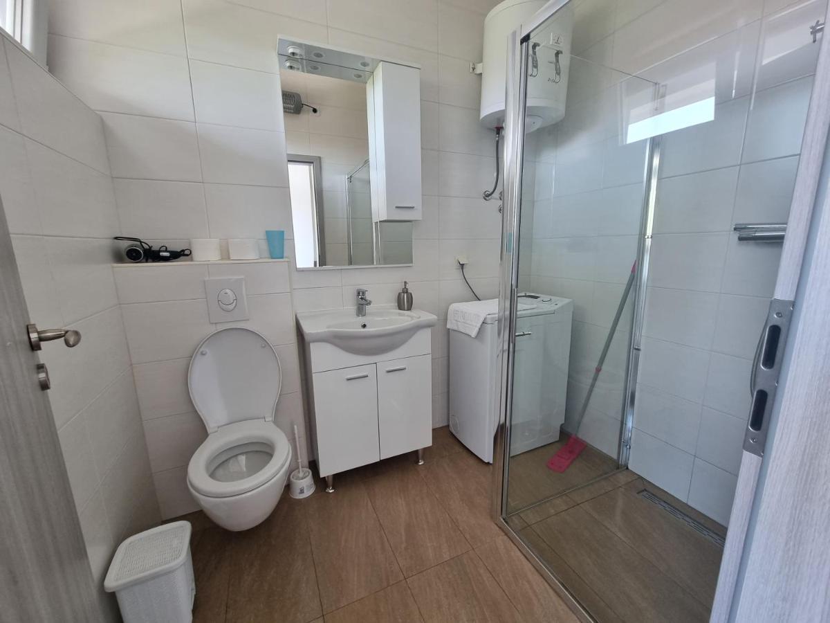 Apartmani Jozic セリネ エクステリア 写真