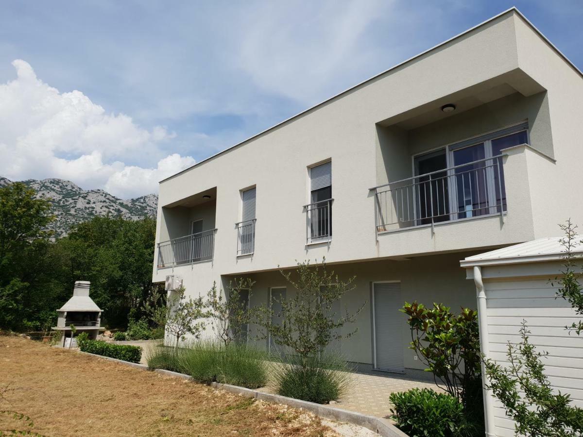 Apartmani Jozic セリネ エクステリア 写真