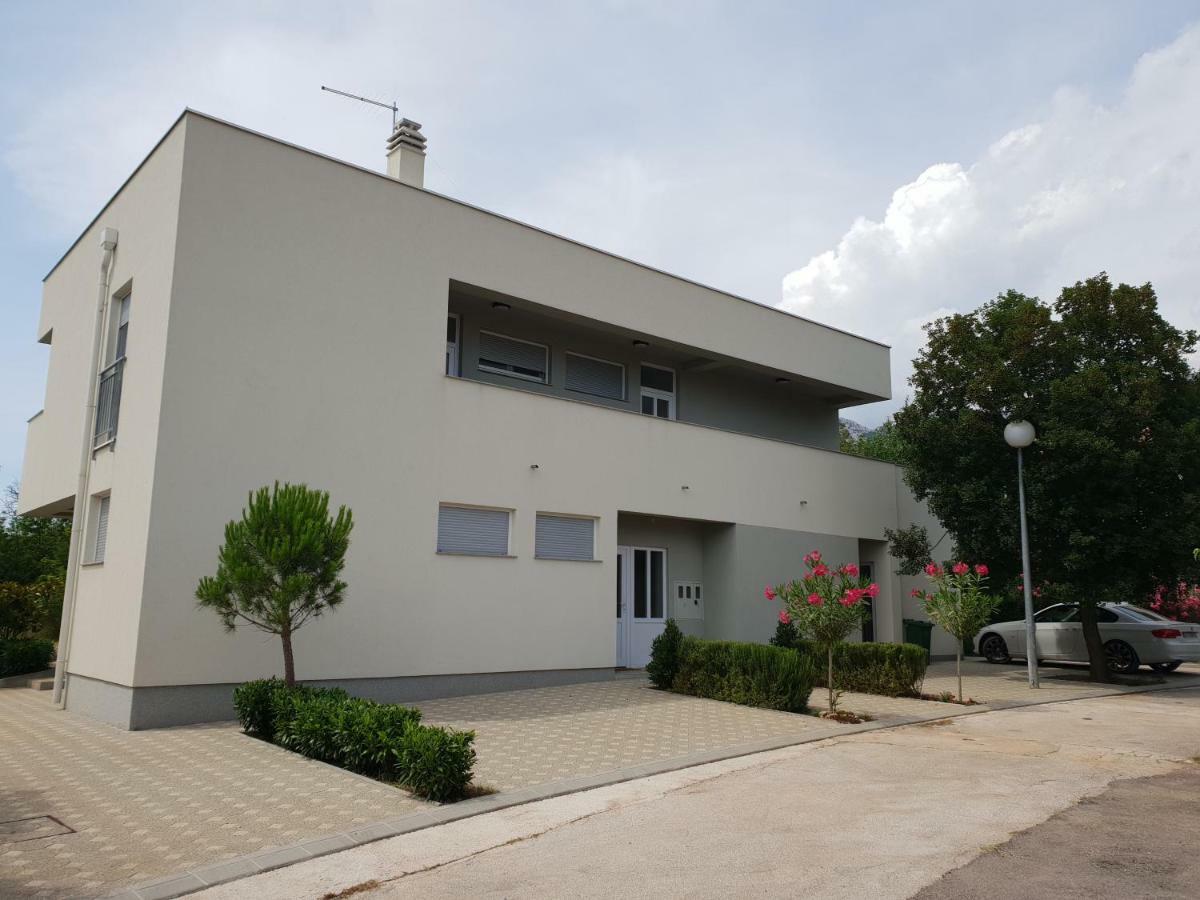 Apartmani Jozic セリネ エクステリア 写真
